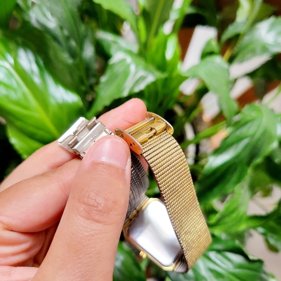 Vintage Everite Quartz Classic Gold Watch - Picture 11 of 12